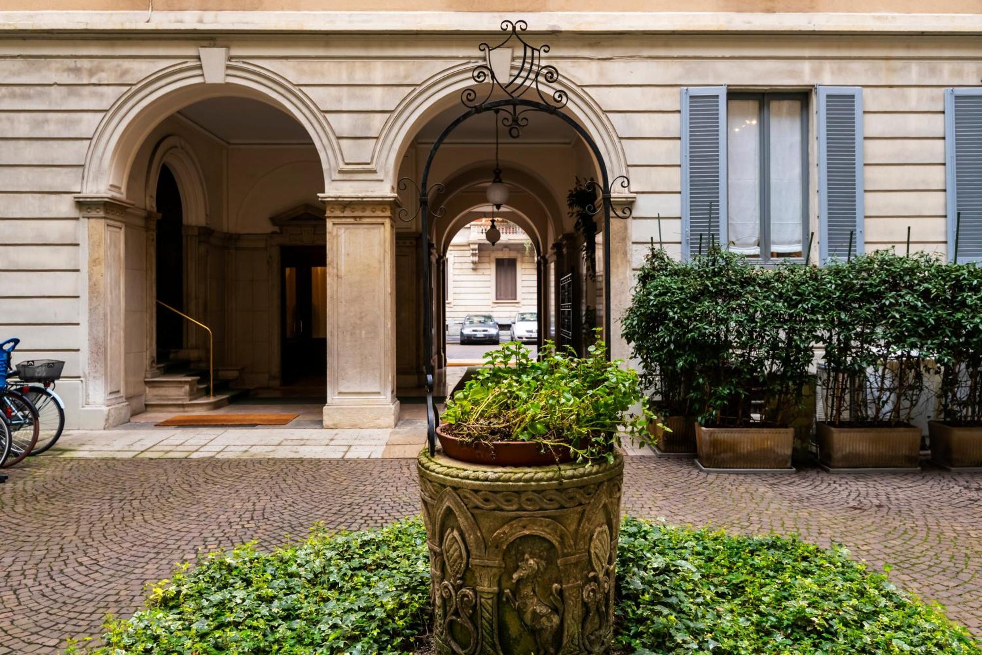 Real Jewel In Cadorna * Milan